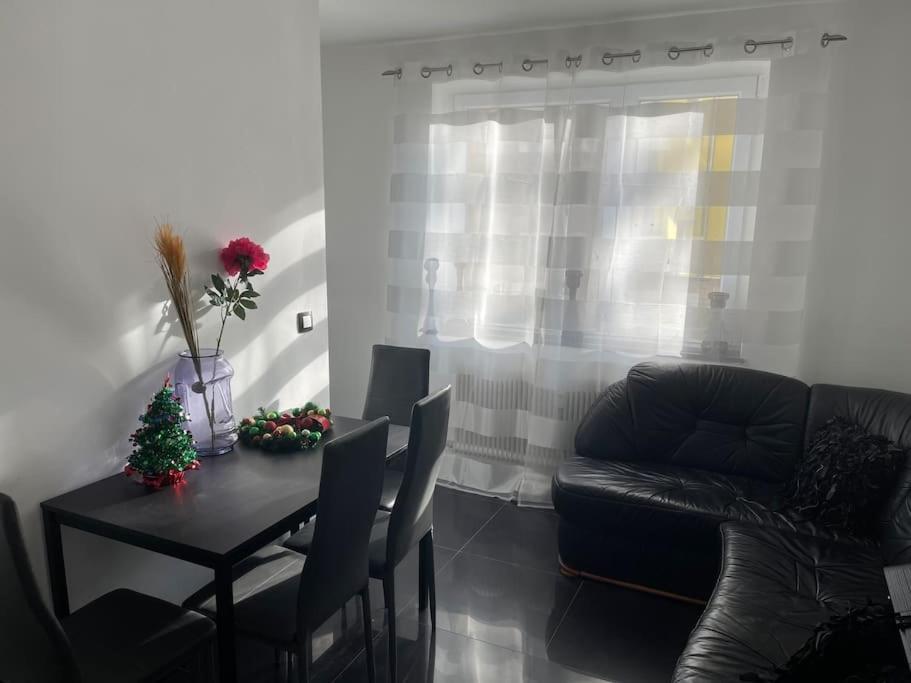 Apartment In Wien Mariahilferstrasse/Schwendermarkt Esterno foto
